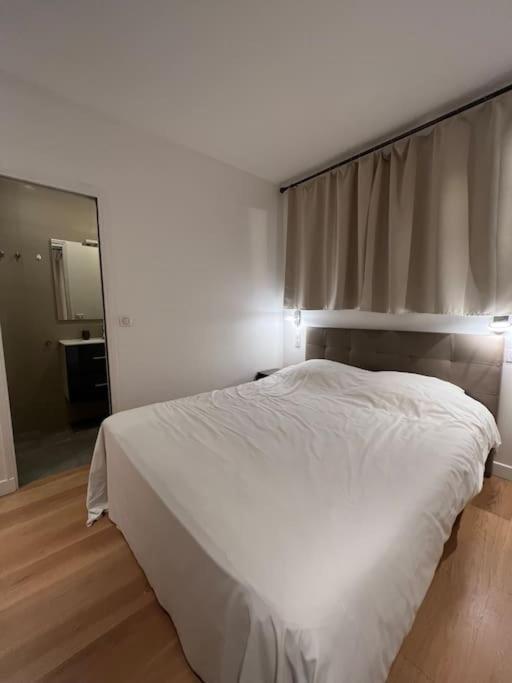 Luxury Appartment, Champs Elysees, Neuf ! Paryż Zewnętrze zdjęcie